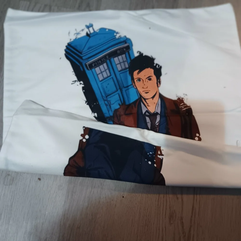 Graphic White Accent Pillowcase with Dr Who  Blue TARDIS  18x18